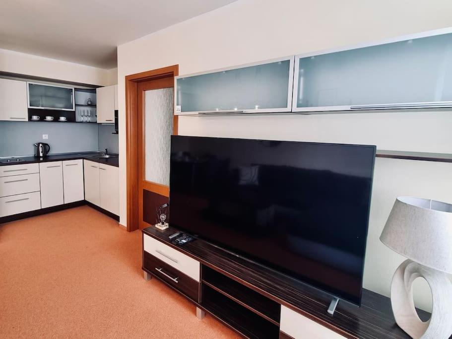 Apartment In Tatranska Strba/Near Strbske Pleso With Free Parking Exterior photo